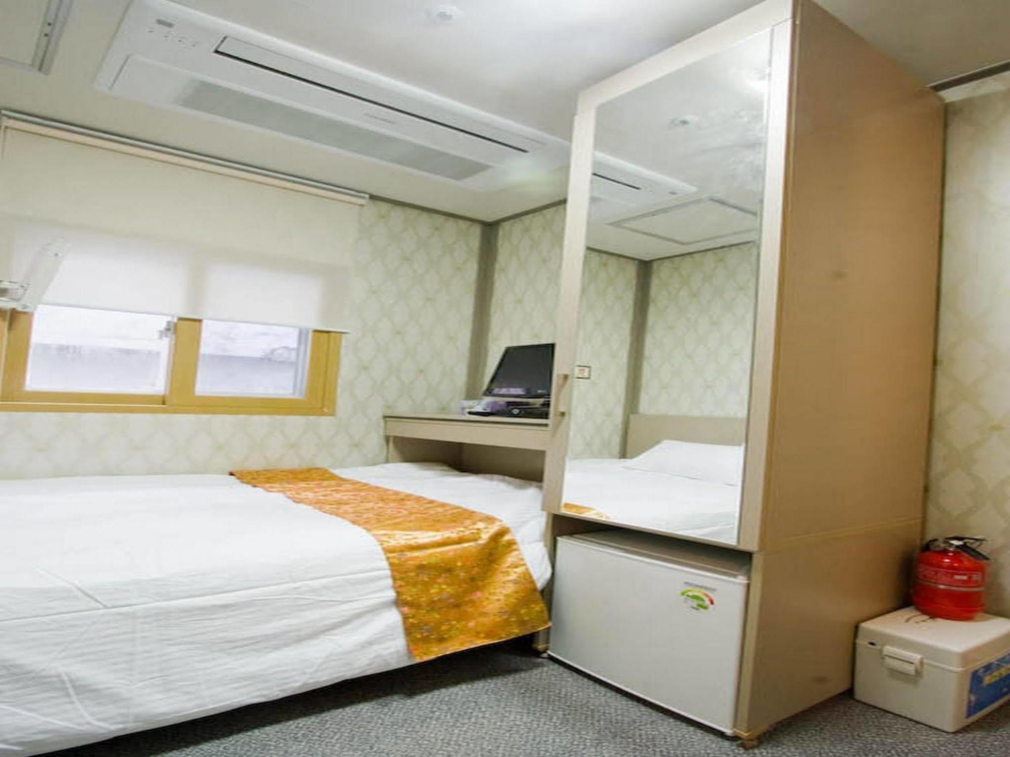 Oyo Myeongdong 2 Albergue
